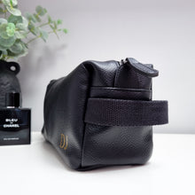 Load image into Gallery viewer, Personalised Mens Washbag

